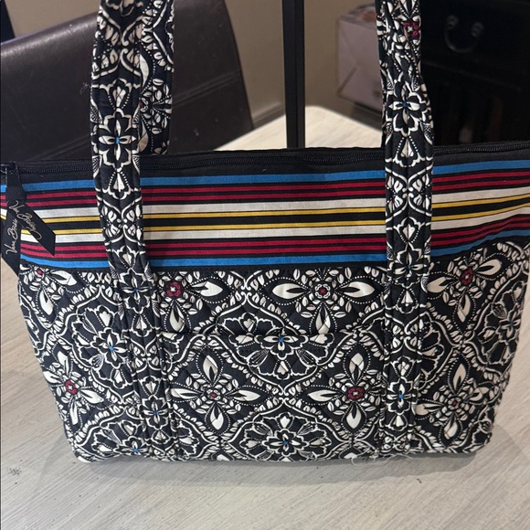 Stylish Black and White Patterned Women's Bag Set - Picture 7 of 12